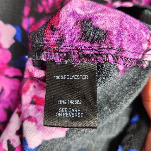 Torrid Top Womens 3X Pink Black Floral Gauze Short Sleeve Split V-Neck Cottage - Picture 5 of 8